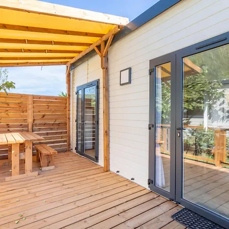 Bel Air Village Les Pres Du Verdon אתר קמפינג