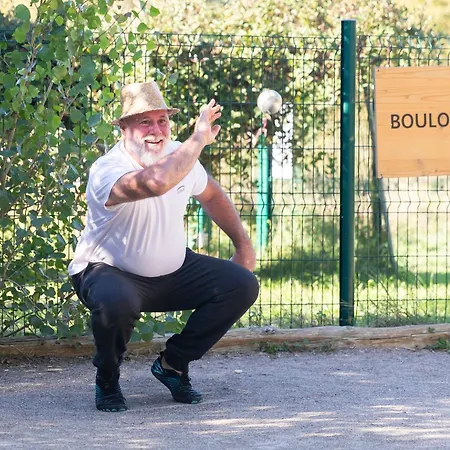 אתר קמפינג Bel Air Village Les Pres Du Verdon קווינסון