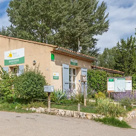 Camping Les Pres Du Verdon キャンプ場 *